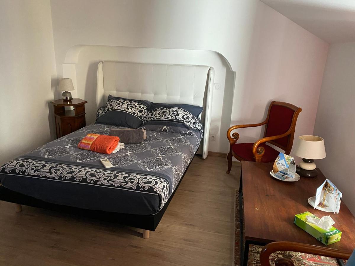 Appartement Vue Mer Et Iles Italiennes Bastia  Exterior photo